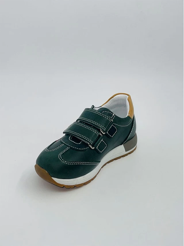 Adidasi baieti Cod 2067-103=HB9